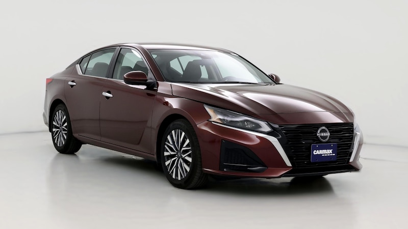 2023 Nissan Altima SV Hero Image