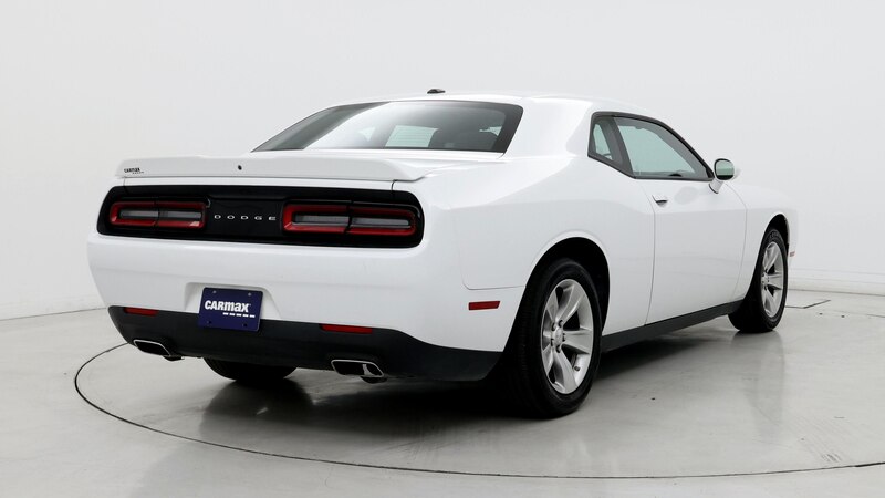 2022 Dodge Challenger SXT 8