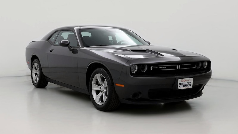 2022 Dodge Challenger SXT Hero Image