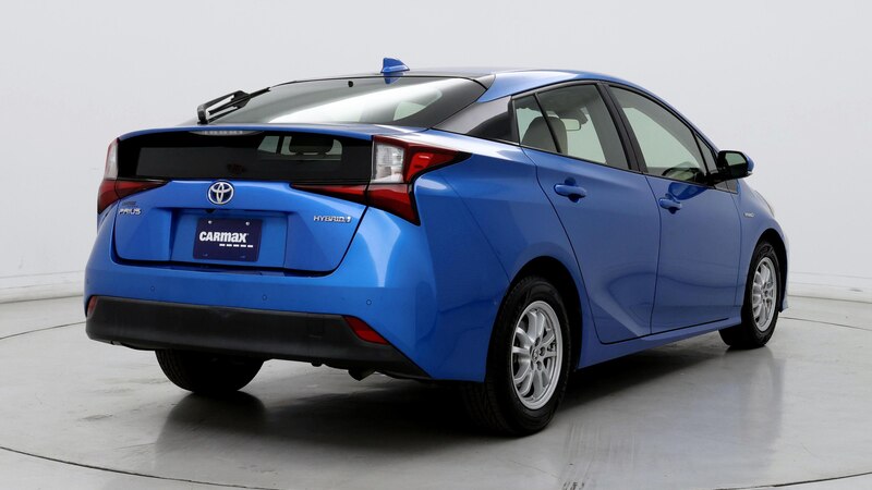 2020 Toyota Prius LE 8