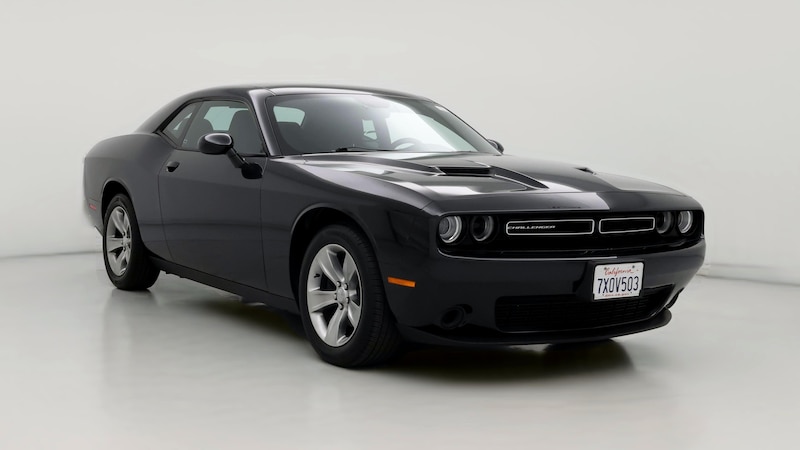 2016 Dodge Challenger SXT Hero Image