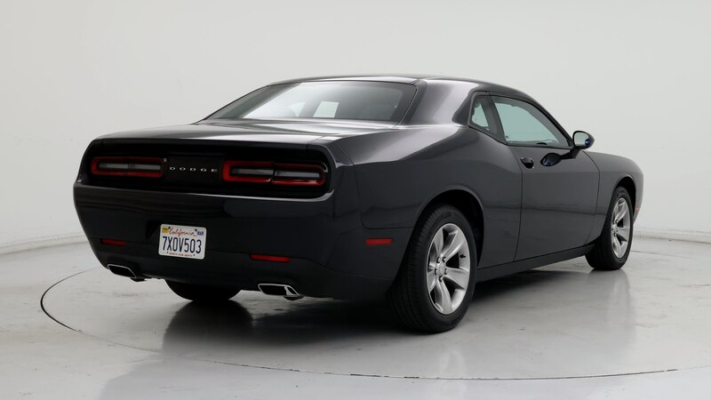 2016 Dodge Challenger SXT 8