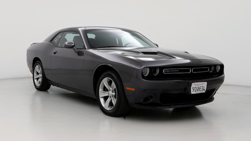 2022 Dodge Challenger SXT Hero Image