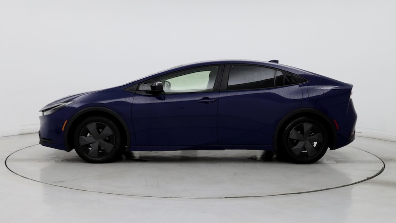 2023 Toyota Prius LE 3