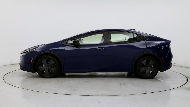 2023 Toyota Prius LE 3