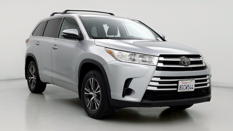 2018 Toyota Highlander LE Hero Image