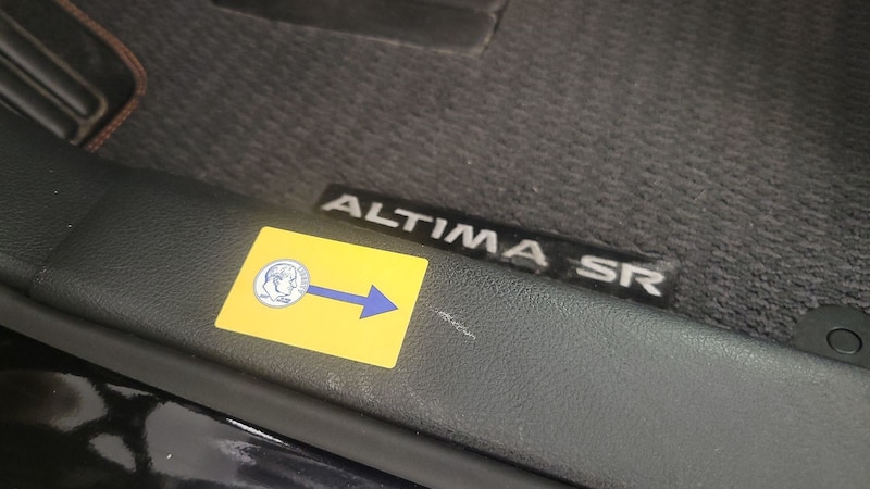 2023 Nissan Altima SR 27