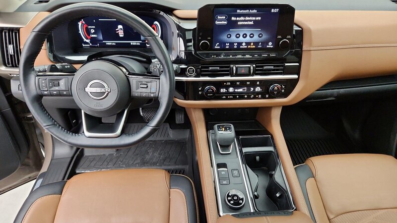 2023 Nissan Pathfinder Platinum 9