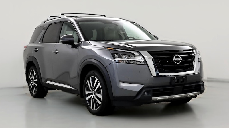 2022 Nissan Pathfinder Platinum Hero Image