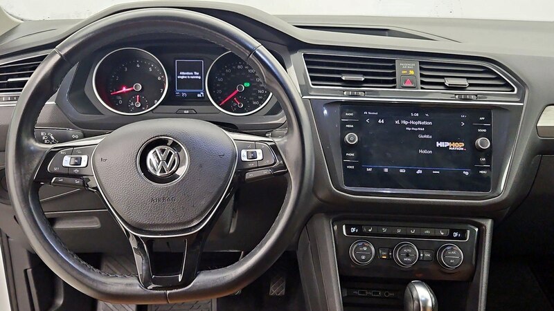 2019 Volkswagen Tiguan SE 10