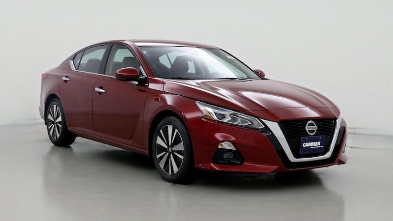 2022 Nissan Altima SL Hero Image