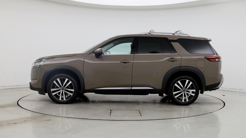 2023 Nissan Pathfinder Platinum 3