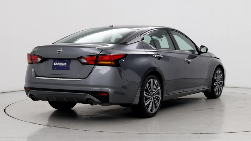 2023 Nissan Altima SL 8