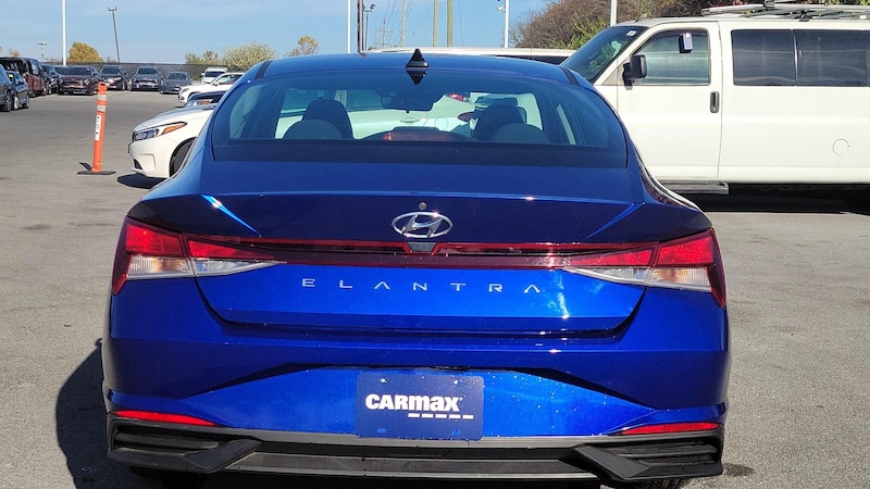 2021 Hyundai Elantra SE 6