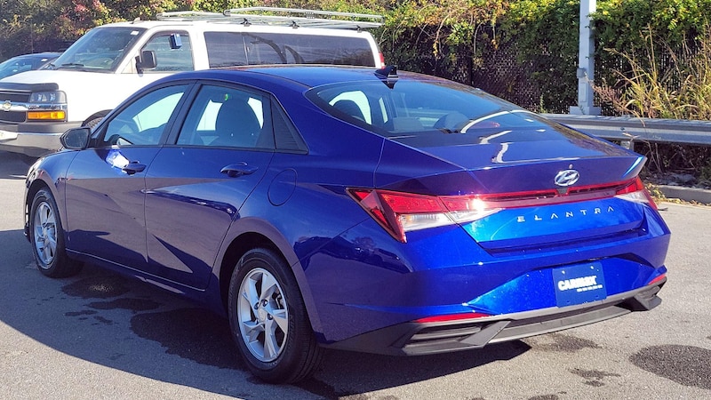 2021 Hyundai Elantra SE 7