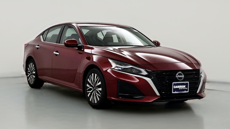 2023 Nissan Altima SV Hero Image