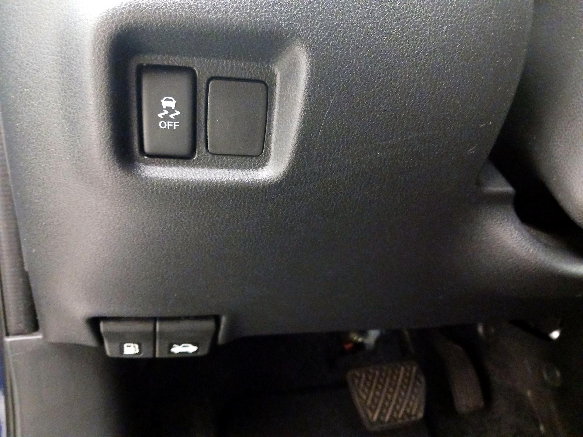 Thumbnail: 2019 Nissan Versa - 13