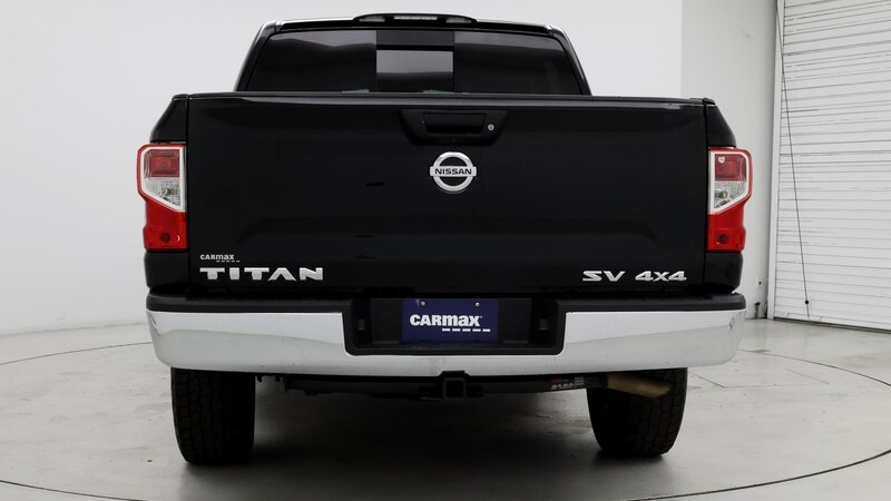 2018 Nissan Titan SV 6