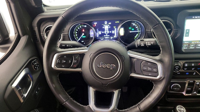 2021 Jeep Wrangler Unlimited Sahara 10