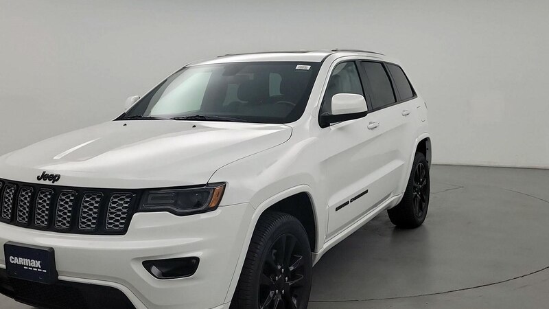 2021 Jeep Grand Cherokee Laredo 3