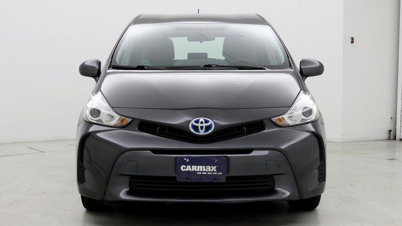 2017 Toyota Prius v Two 5