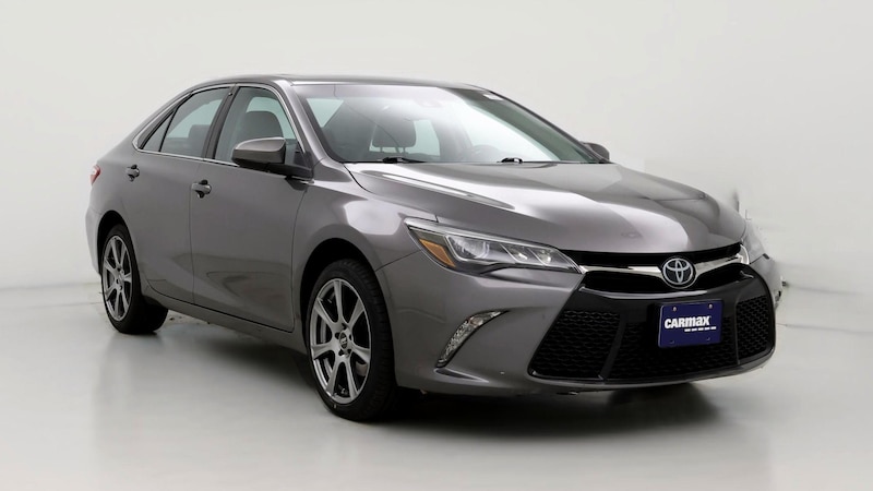 2017 Toyota Camry XSE Hero Image