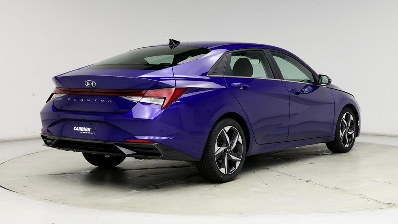 2022 Hyundai Elantra SEL 8