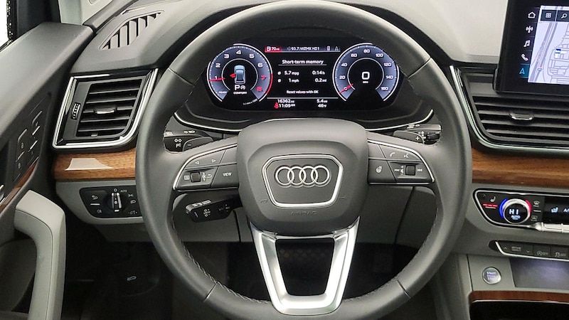 2023 Audi Q5 e Premium Plus 10