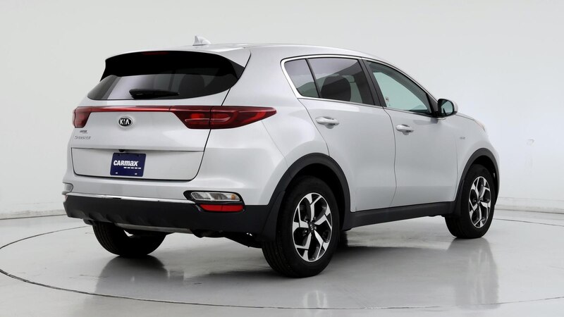 2022 Kia Sportage LX 8