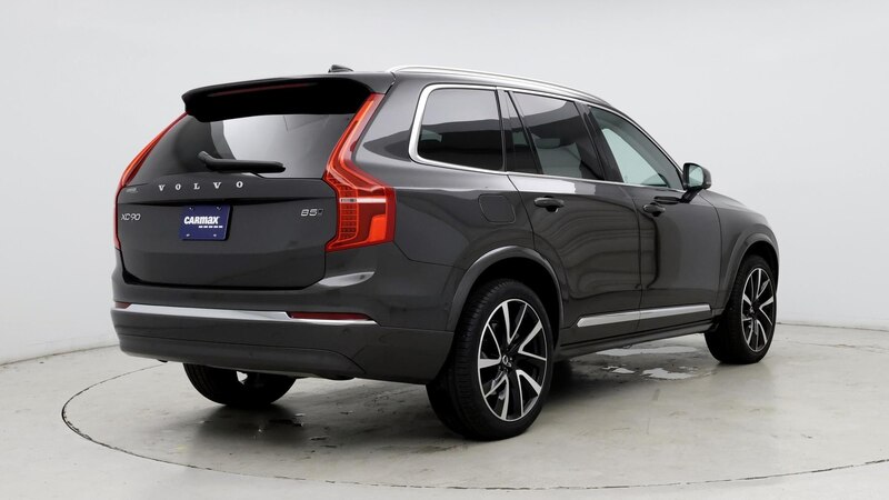 2024 Volvo XC90 B5 Plus 8