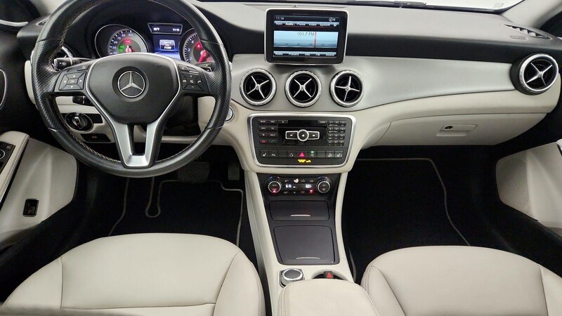 2015 Mercedes-Benz GLA 250 9