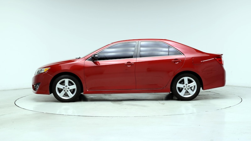 2014 Toyota Camry SE 3