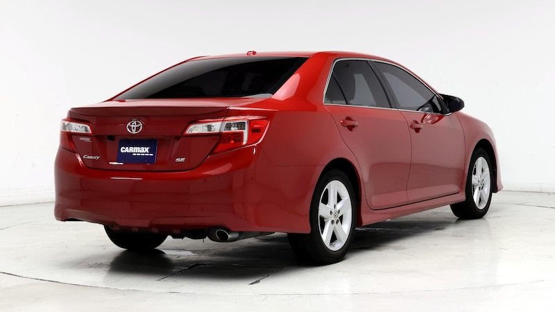 2014 Toyota Camry SE 8