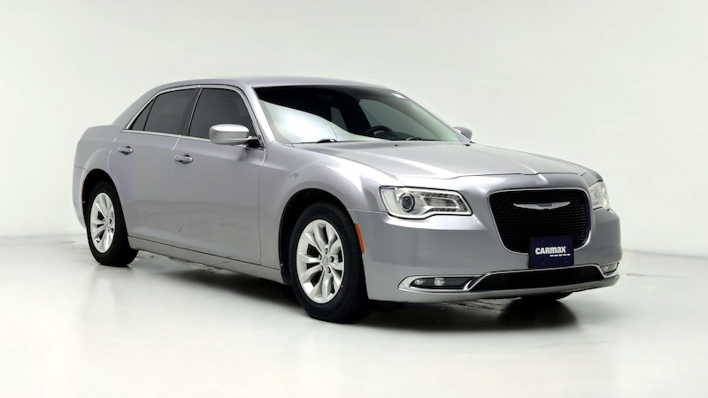 2016 Chrysler 300 Limited Edition Hero Image