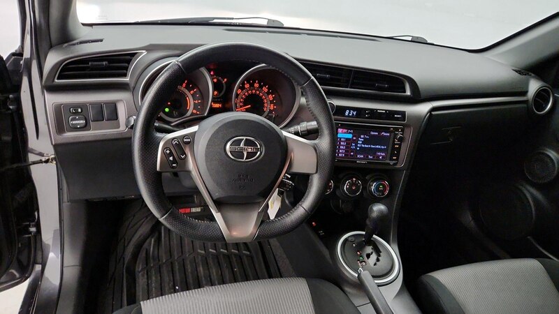 2014 Scion tC  9