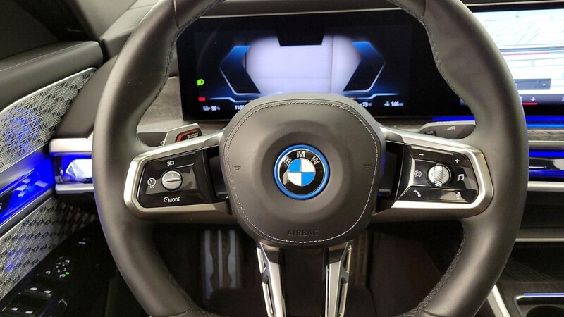 2024 BMW i7 xDrive60 10