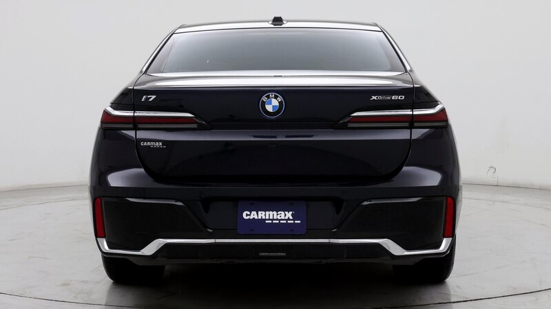 2024 BMW i7 xDrive60 6