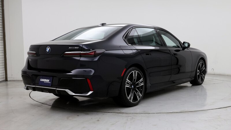 2024 BMW i7 xDrive60 8