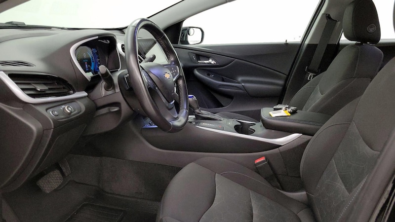 2018 Chevrolet Volt LT 11