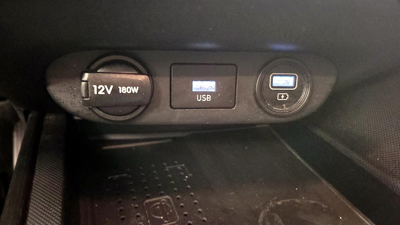2023 Hyundai Elantra Limited Edition 18