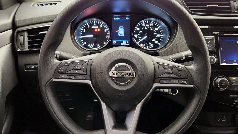 2020 Nissan Rogue Sport S 10