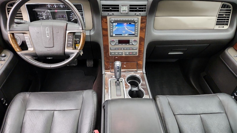 2014 Lincoln Navigator  9