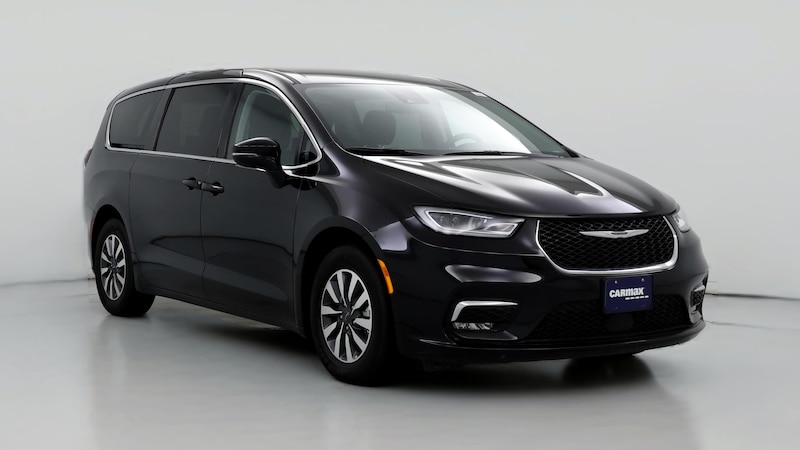 2024 Chrysler Pacifica Hybrid Select Hero Image