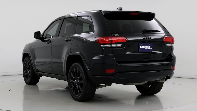 2022 Jeep Grand Cherokee Laredo 2