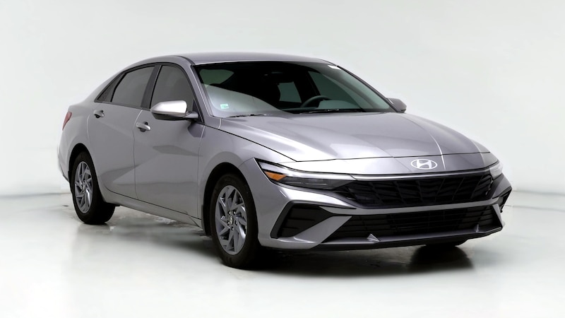 2024 Hyundai Elantra SEL Hero Image