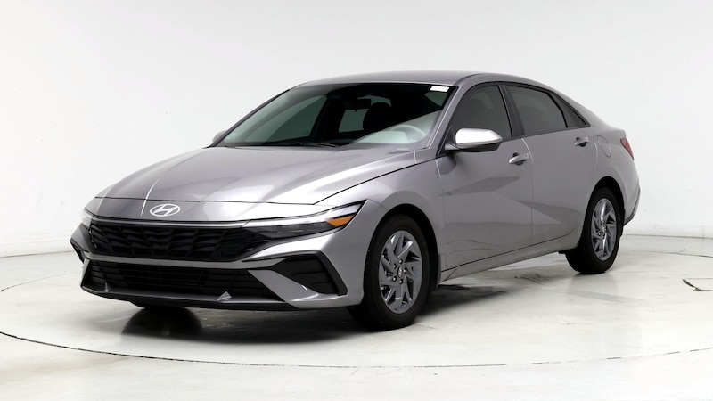 2024 Hyundai Elantra SEL 4