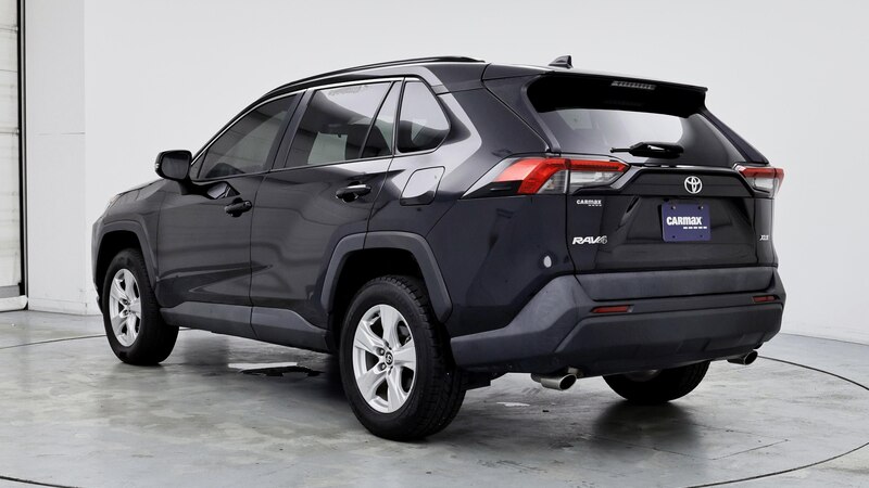 2020 Toyota RAV4 XLE 2