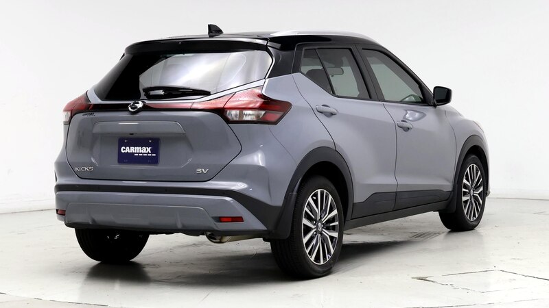 2021 Nissan Kicks SV 8