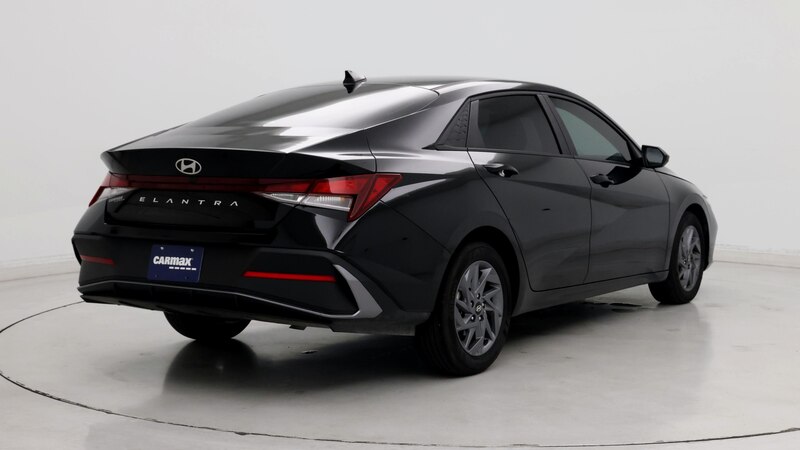 2024 Hyundai Elantra SEL 8