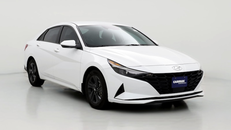 2022 Hyundai Elantra SEL Hero Image